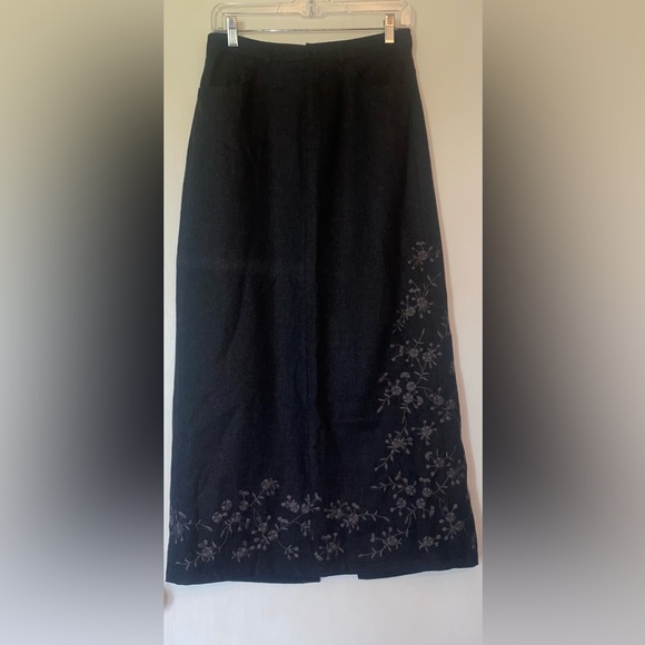 Vintage wool floral embroidered maxi skirt - Picture 1 of 8
